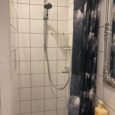 Renthouse Guest Loreen Апартаменты Пайде