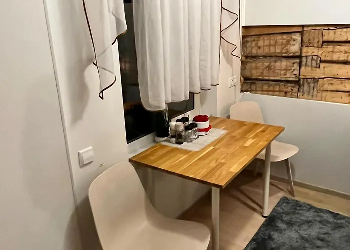 Renthouse Guest Loreen Apartment